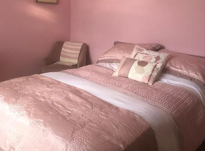 Heron House Guest house *